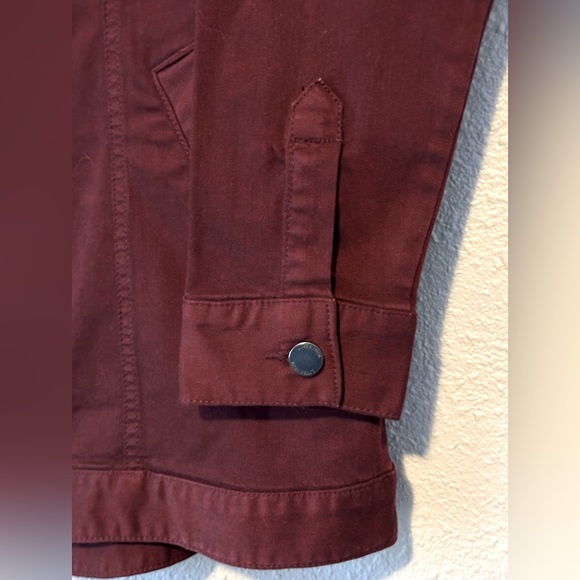 Liverpool Los Angeles Burgundy Blush Denim Jacket Size M Button-Up Pockets NWOT - Picture 6 of 15